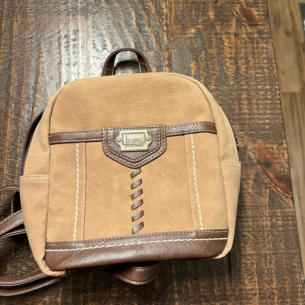 Small backpack very cute like new